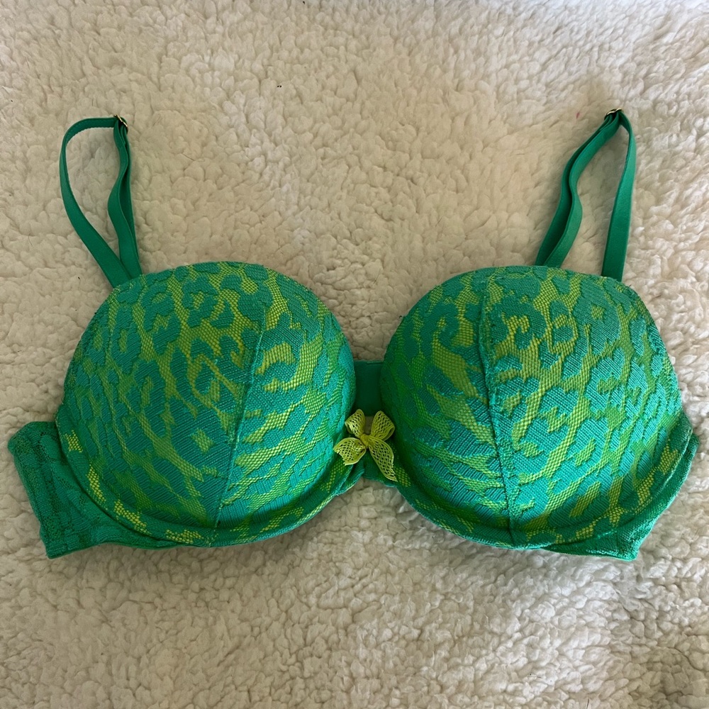 Victoria’s Secret Very Sexy Padded Demi Bra 34C